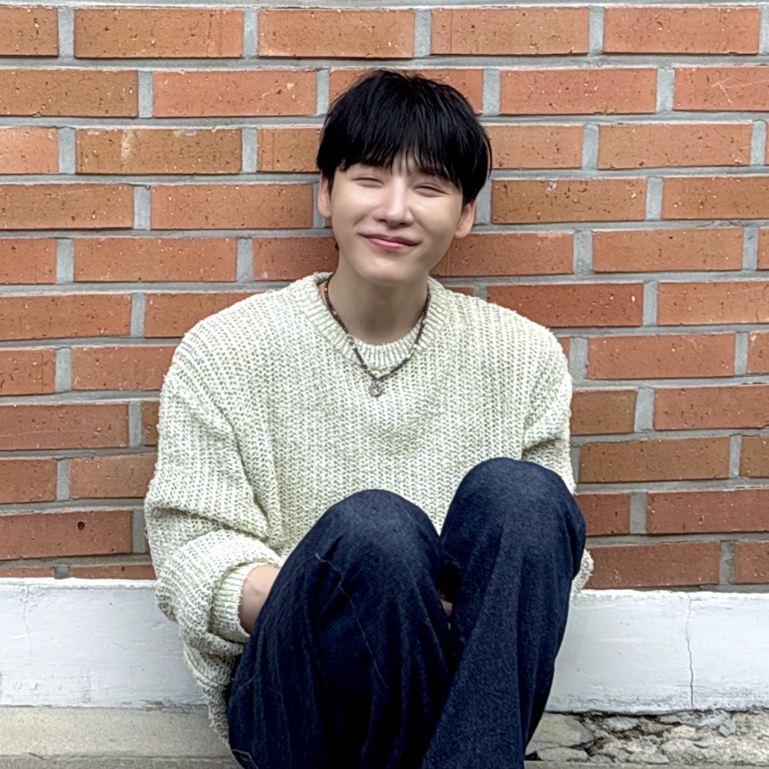 チョン・ウン (AB6IX)の最新写真