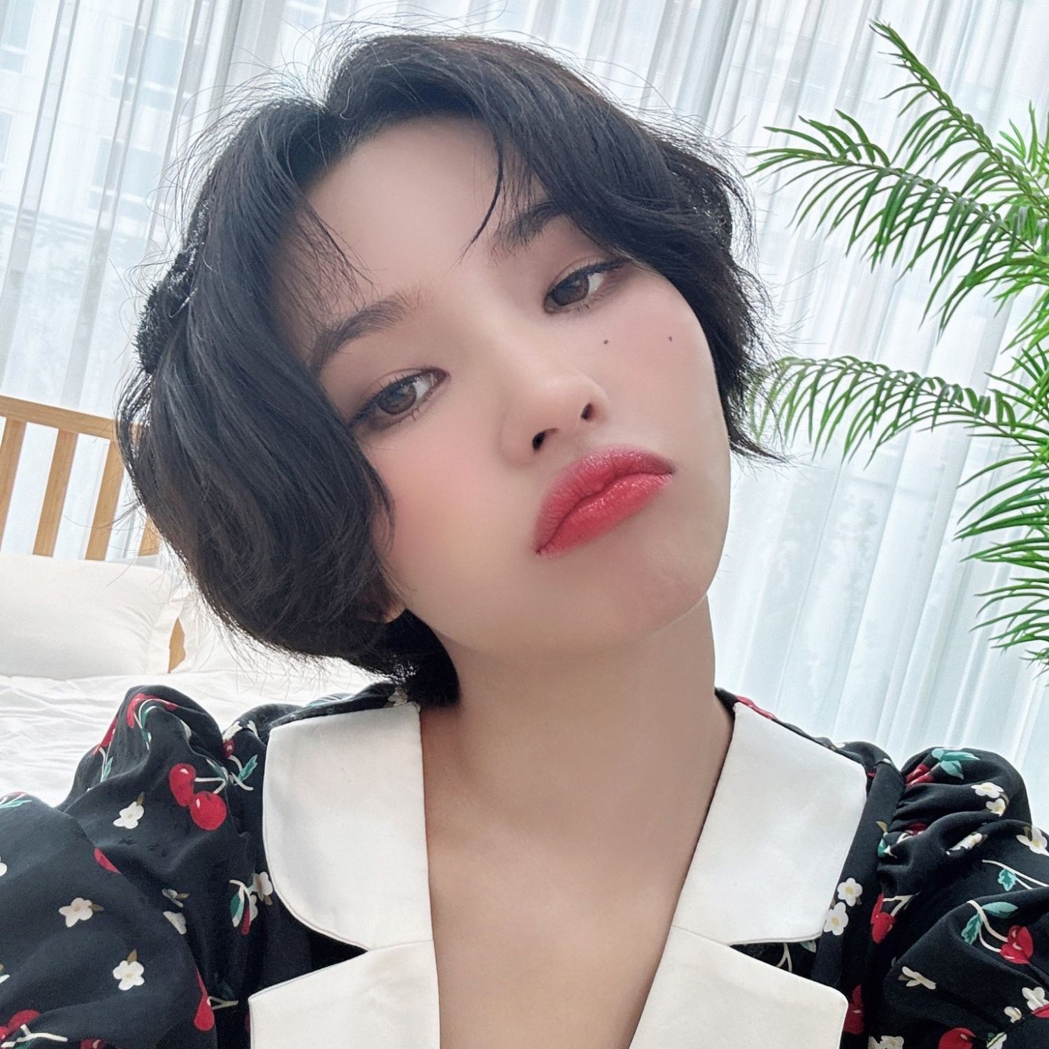 Behind-the-scenes cut of Soyeon (i-dle)