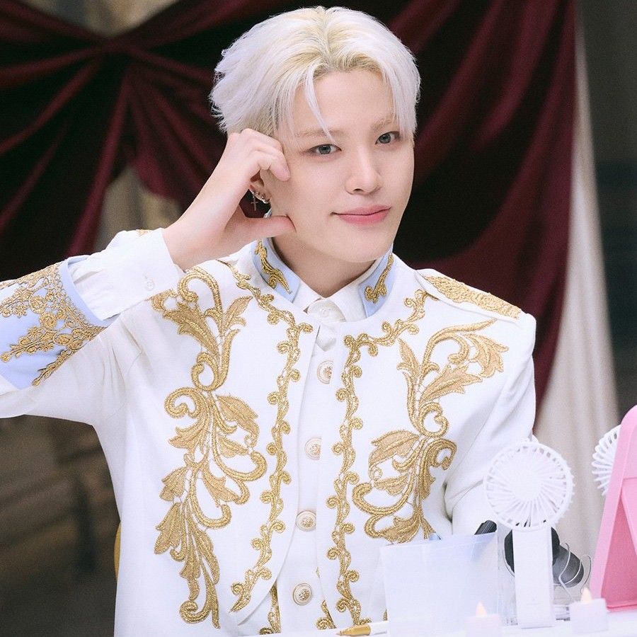 ソ・ジョンファン (TREASURE)の舞台裏ショット