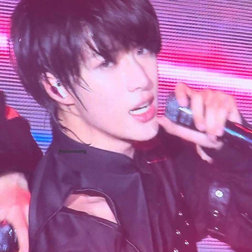 Recent activity shot of Beomgyu (TOMORROW X TOGETHER)