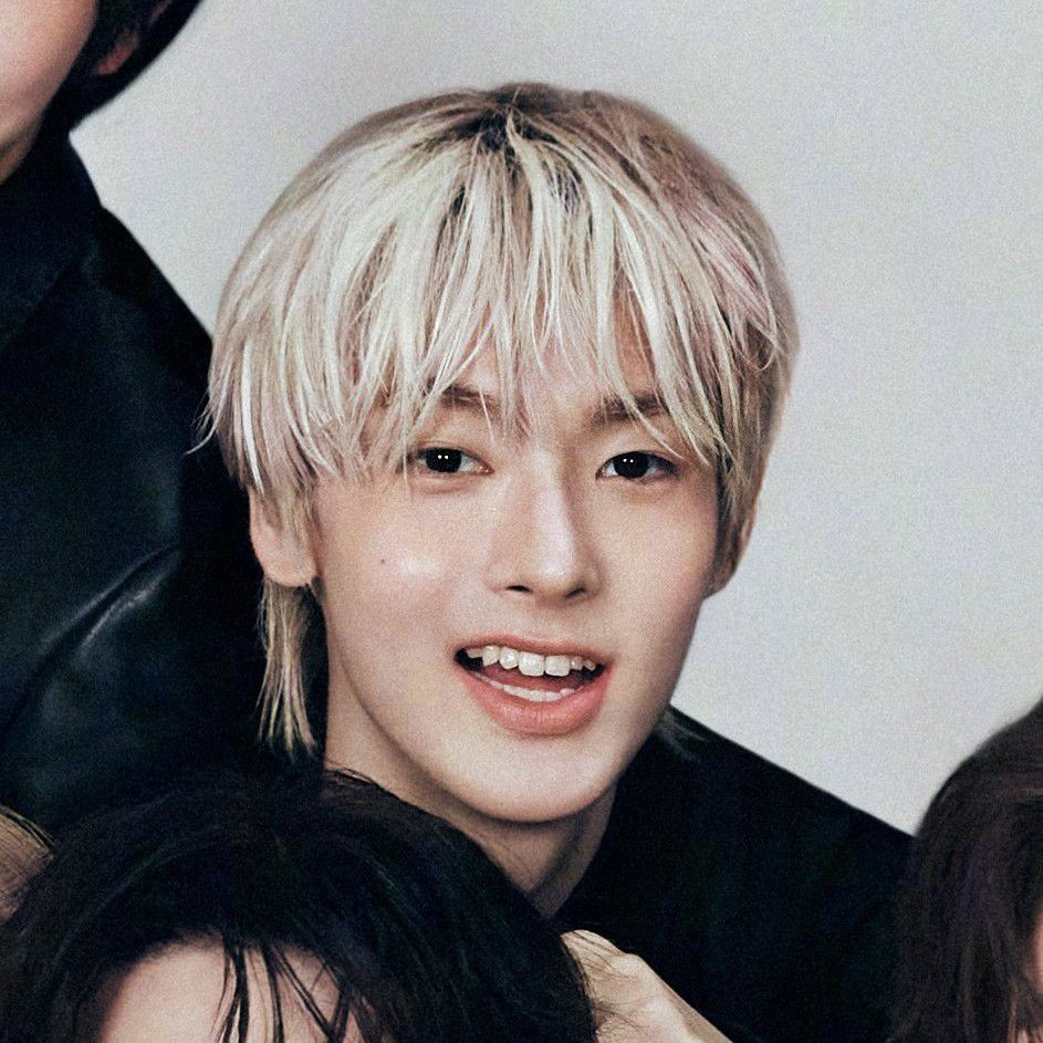 Latest photo of Hyunjun (SMTR25)