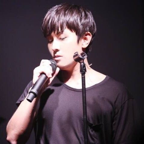 A moment captured by Kim Dongwan (SHINHWA)'s fan