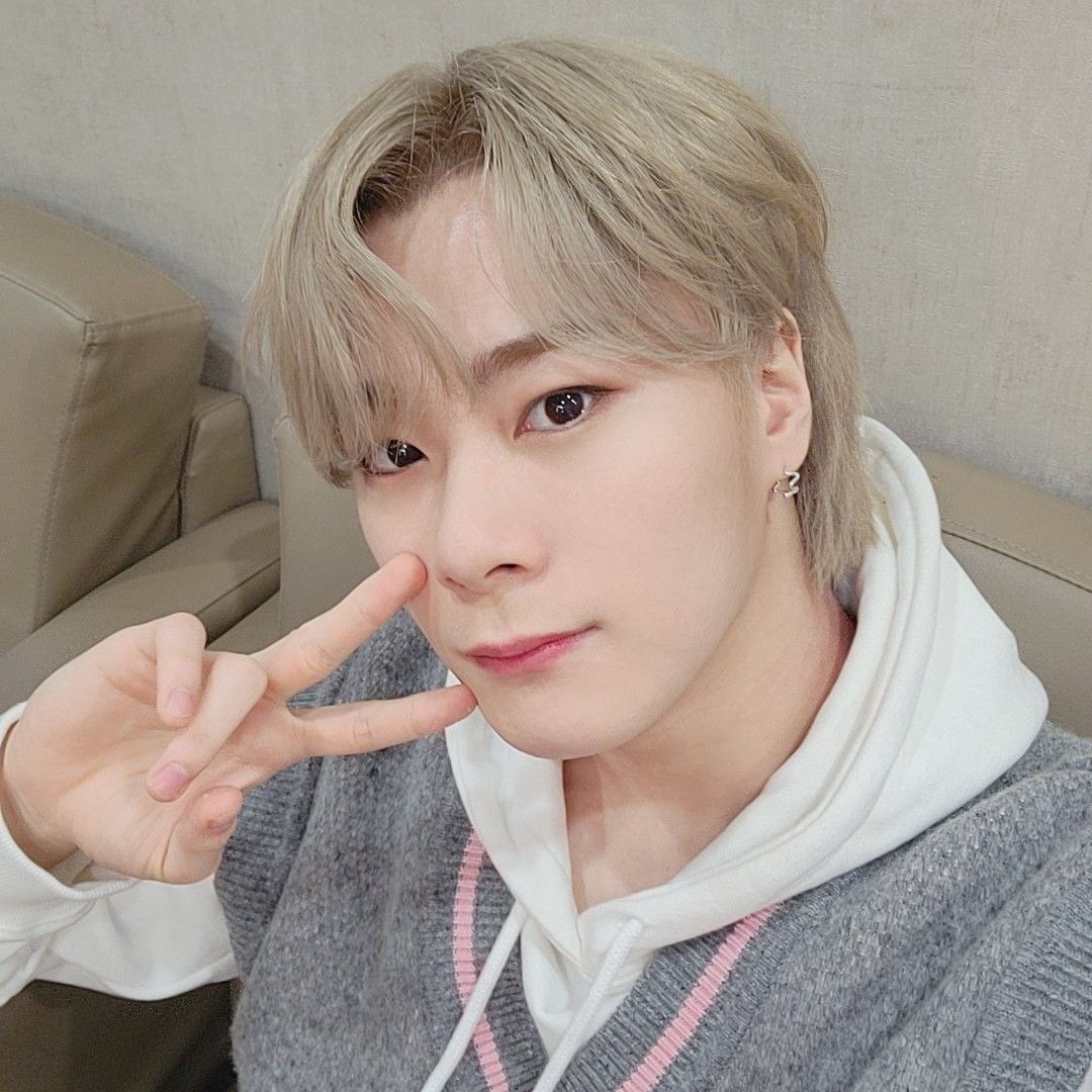 Recent activity shot of Moonbin (ASTRO)