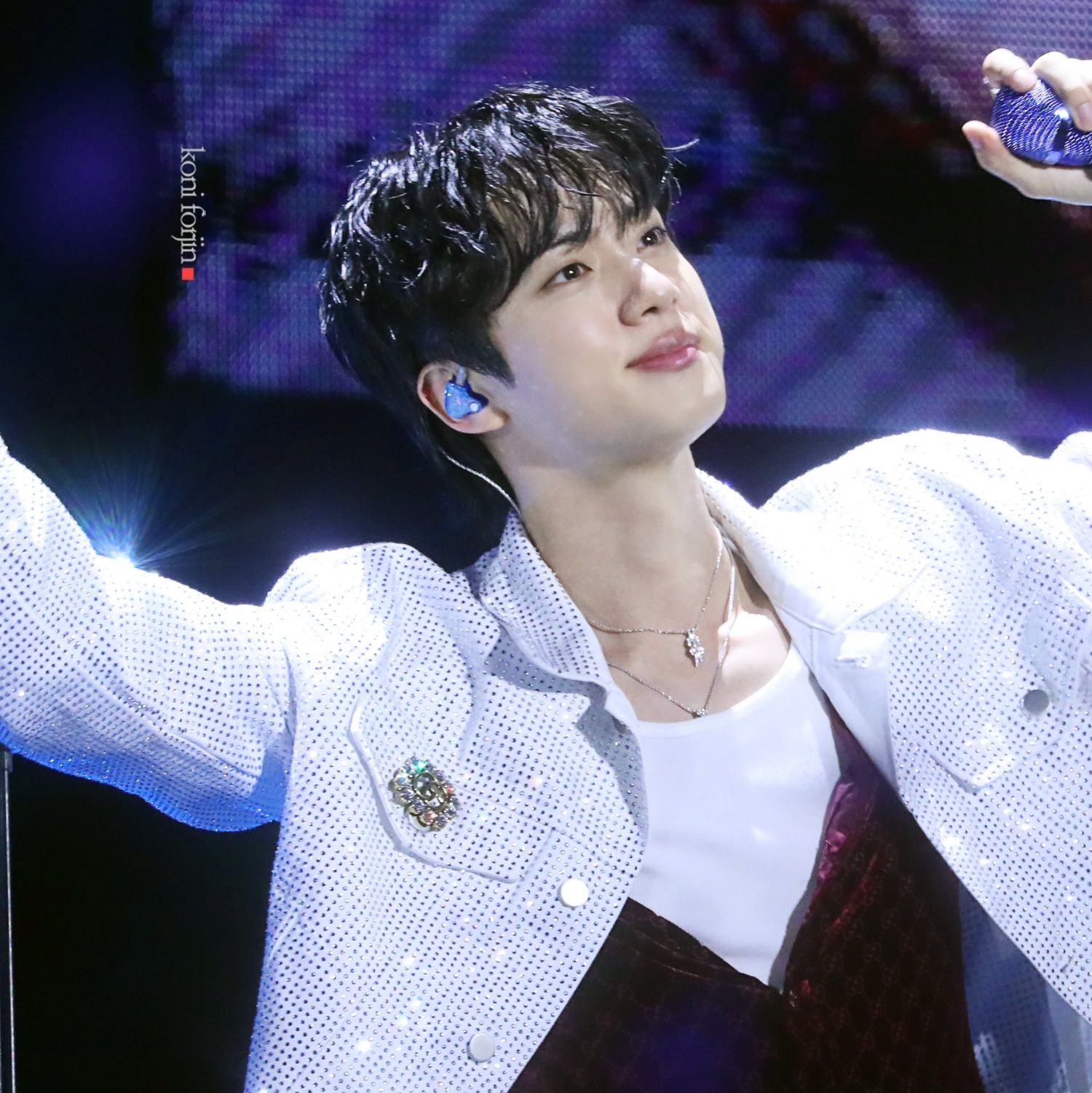 Behind-the-scenes cut of Jin (BTS)