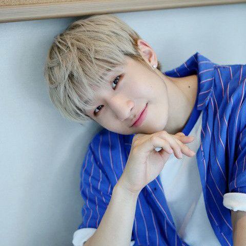 A moment captured by Jinjin (ASTRO)'s fan