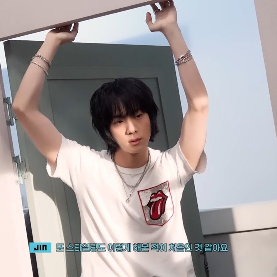 Foto terbaru Jin (BTS)