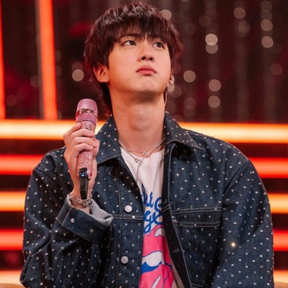 Behind-the-scenes cut of Jin (BTS)