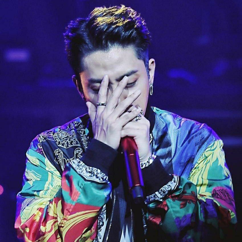 A moment captured by Eun Jiwon (SECHSKIES)'s fan
