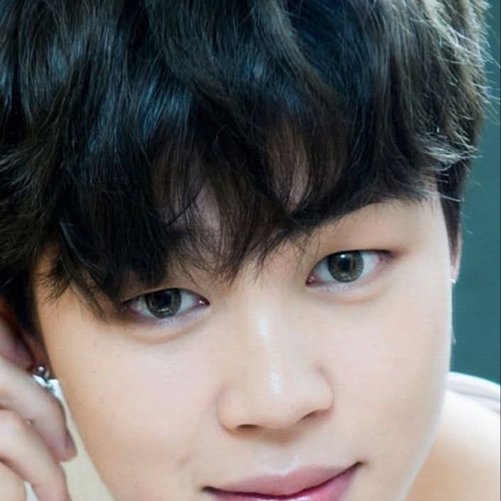 智旻 (防彈少年團)的最新活動照片