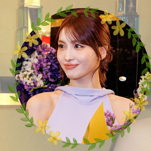 モモ (TWICE)の最新写真