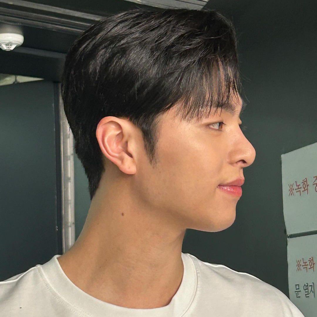 Behind-the-scenes cut of JU-NE (iKON)