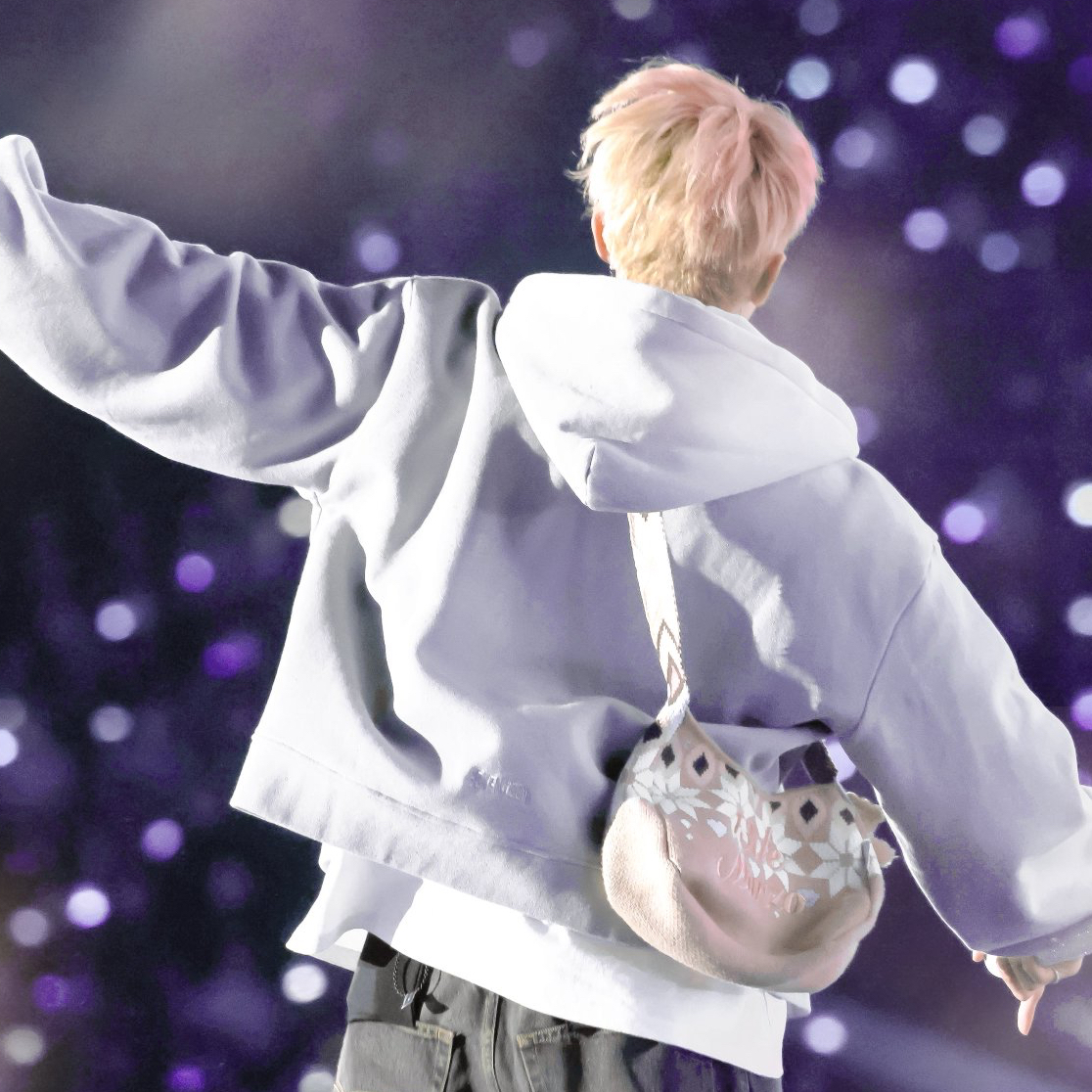 Behind-the-scenes cut of DK (SEVENTEEN)