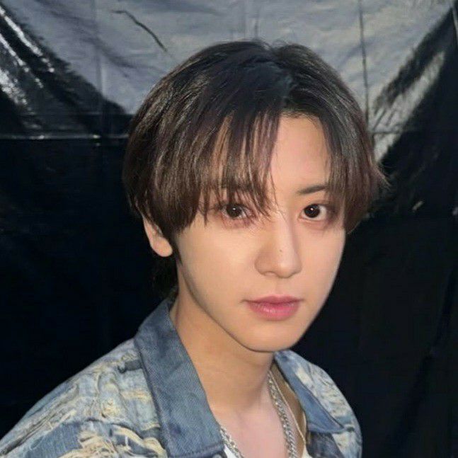 Behind-the-scenes cut of Chanyeol (EXO)