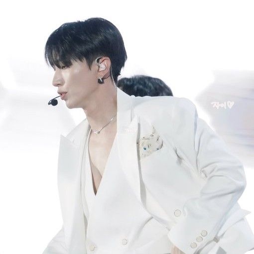 A moment captured by Leeteuk (Super Junior)'s fan