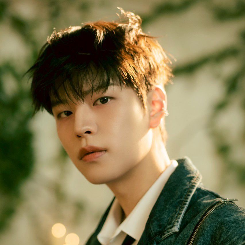 Latest photo of Seungmin (Stray Kids)