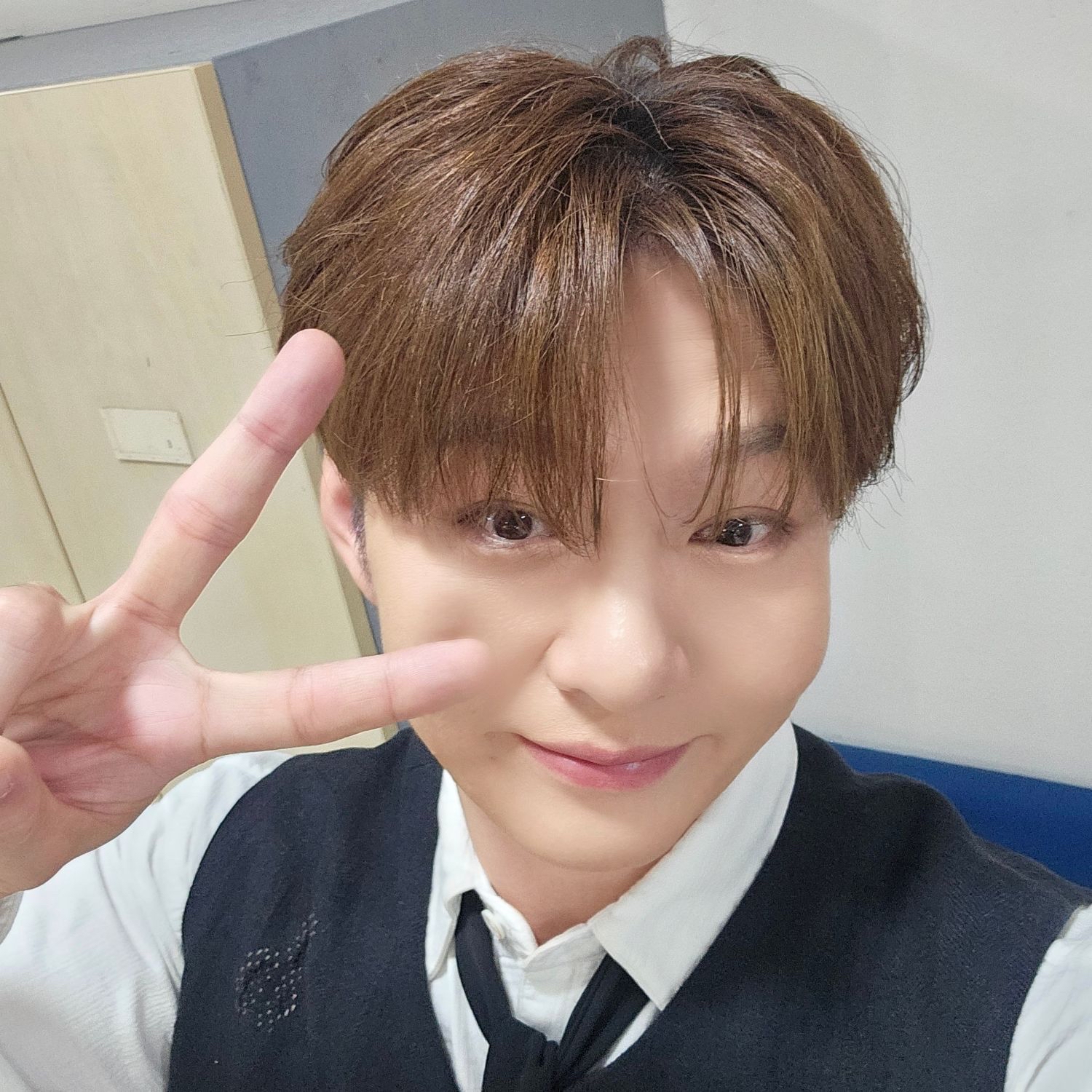 A moment captured by Lee Changsub (BTOB)'s fan