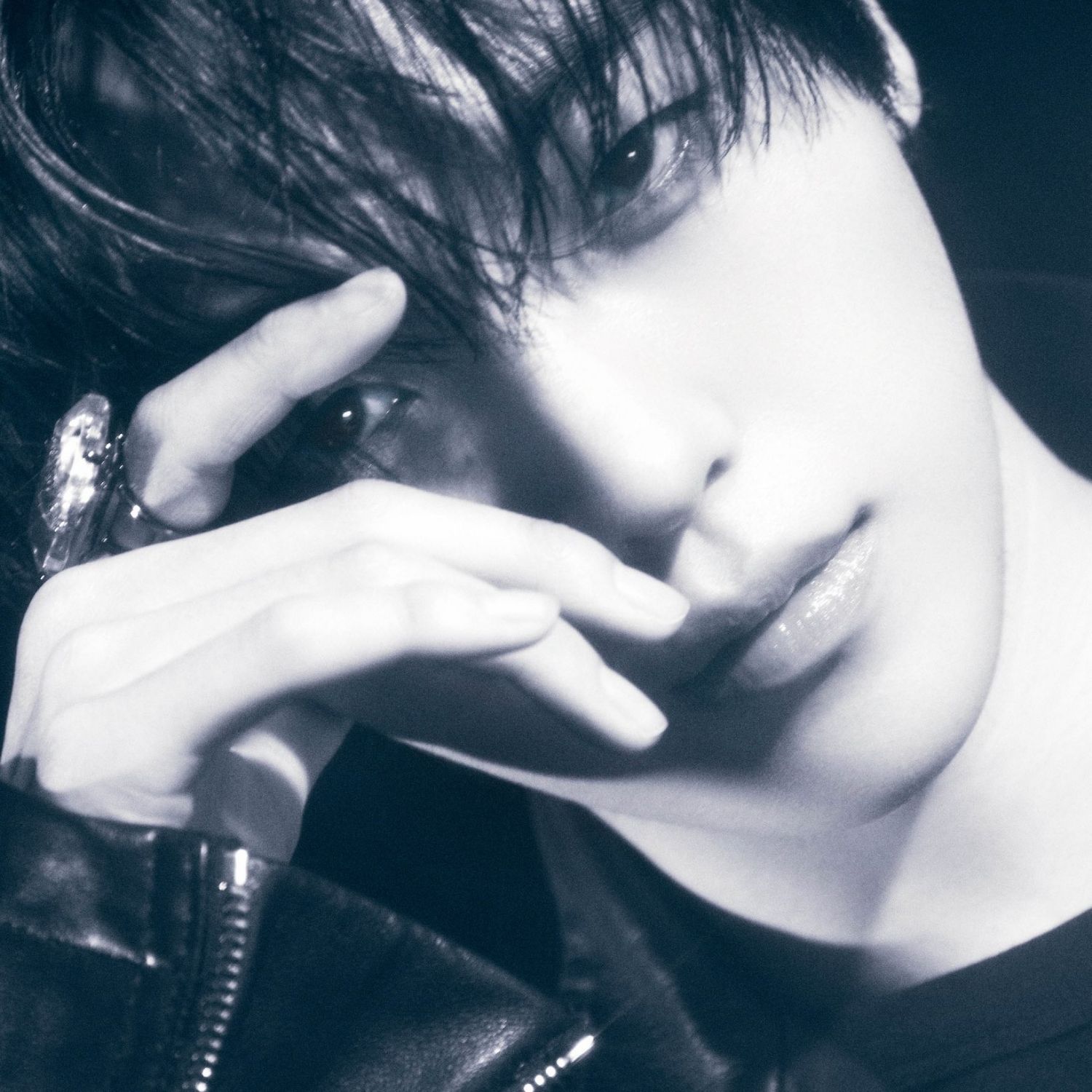 Behind-the-scenes cut of Hyeongjun (CRAVITY)