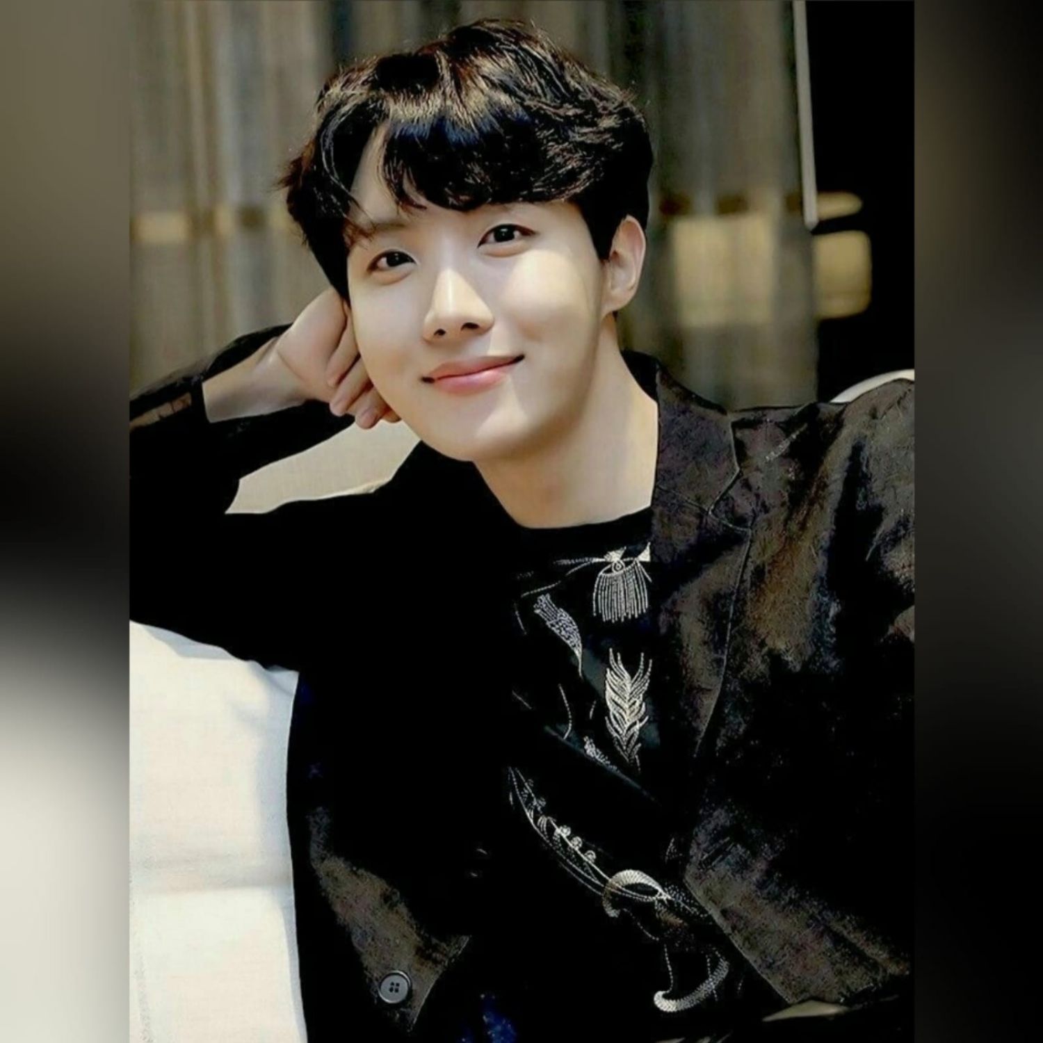 J-hope (防彈少年團)的幕後花絮