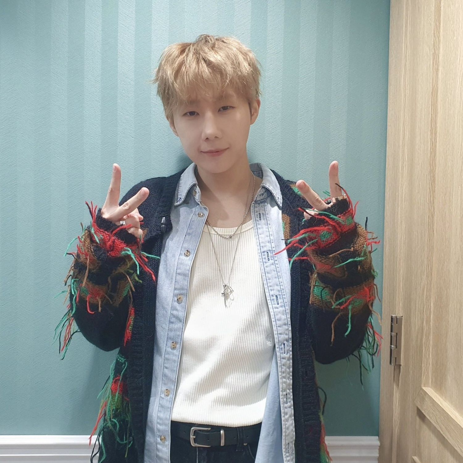 Latest photo of Sungkyu (INFINITE)