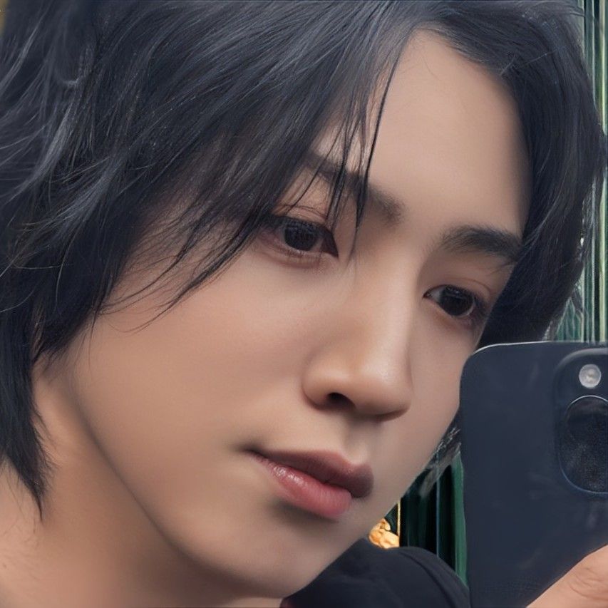 Behind-the-scenes cut of Wooseok (PENTAGON)