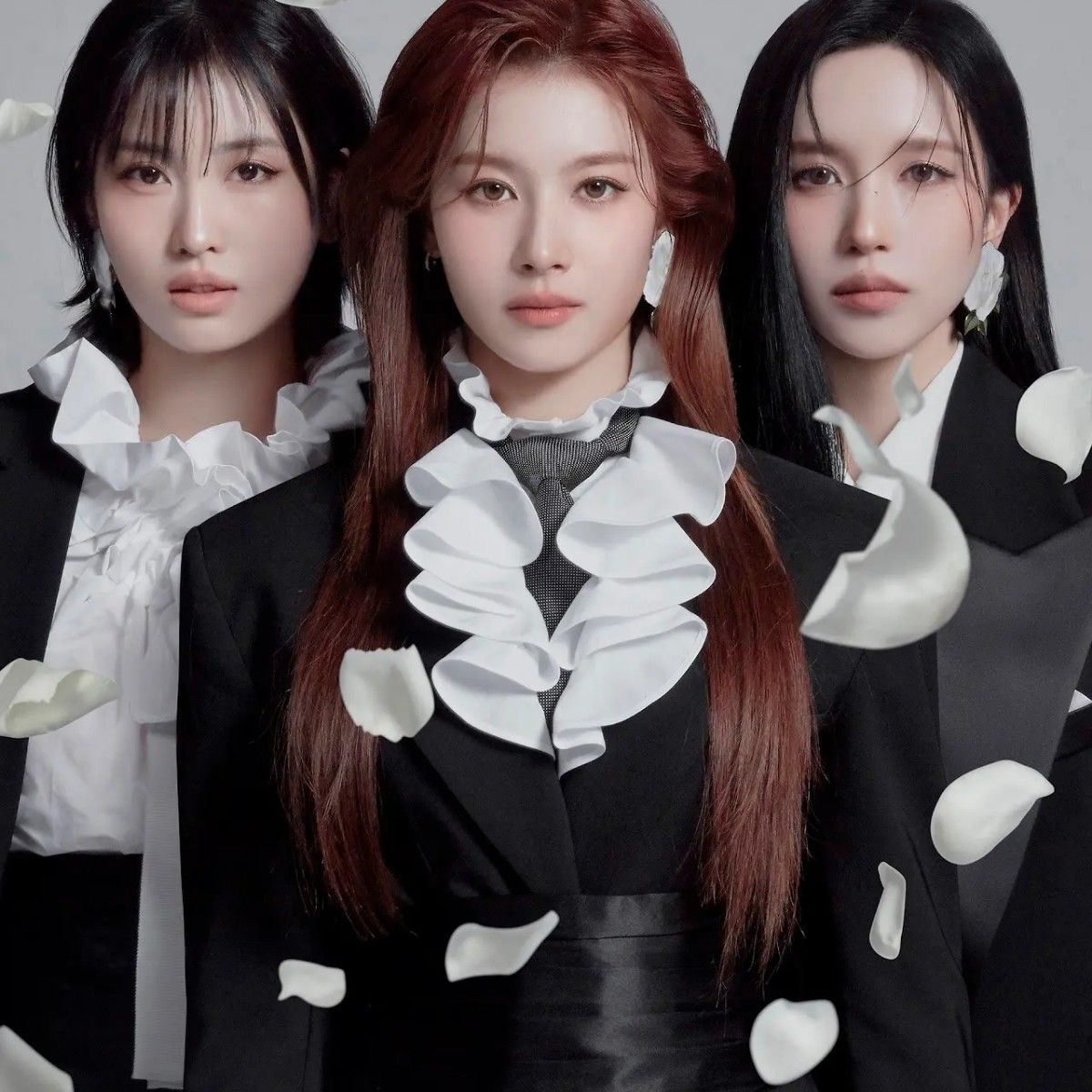 모모 (TWICE)의 최신 사진