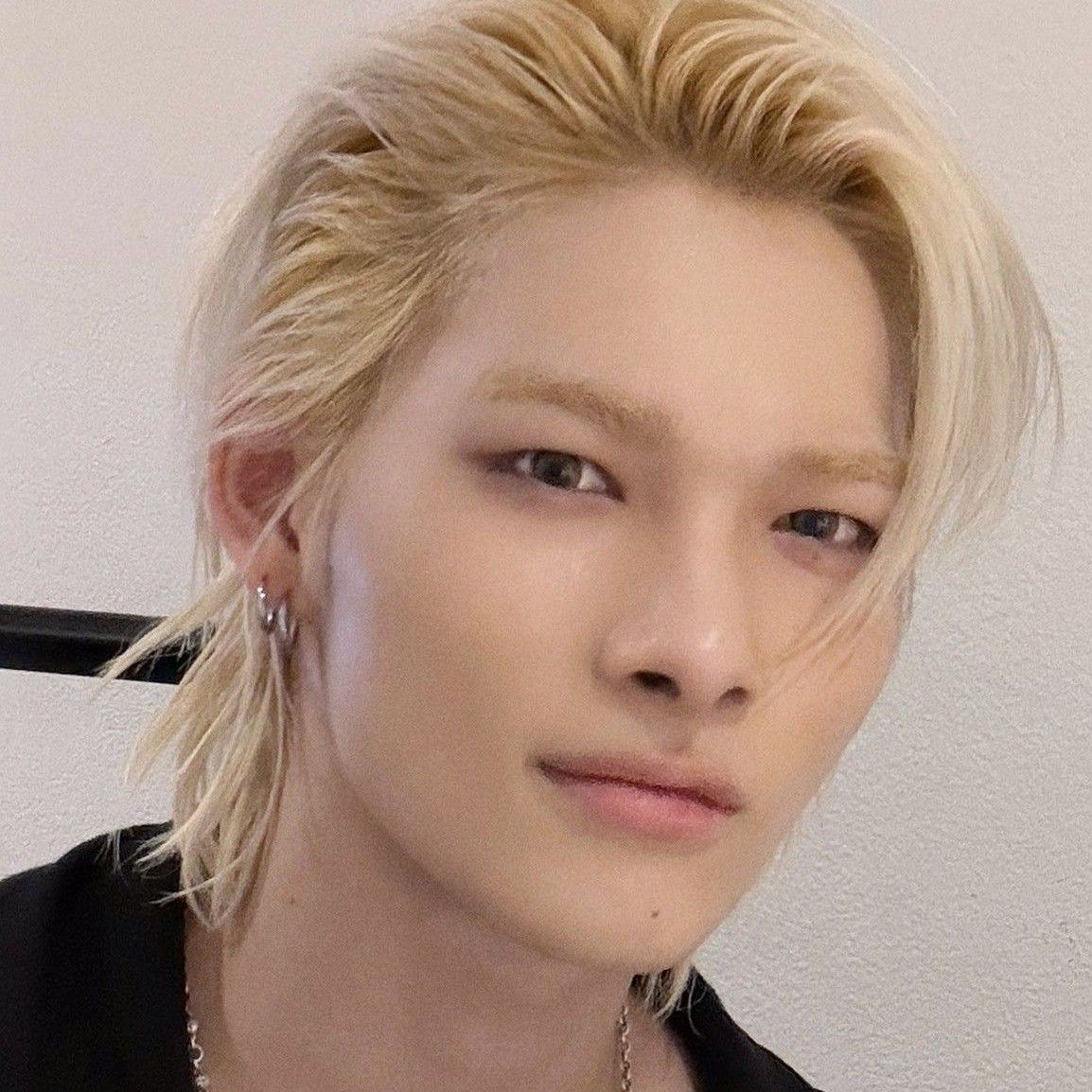 NI-KI (ENHYPEN)的最新照片