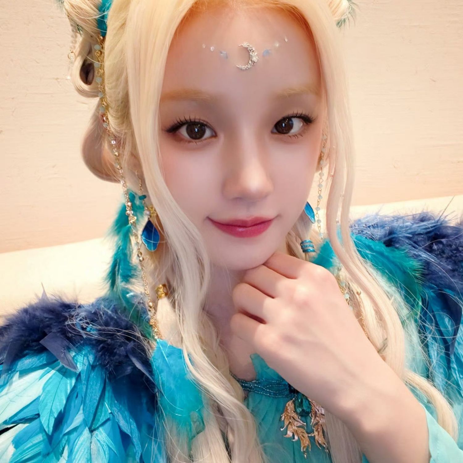 A moment captured by Yuqi (i-dle)'s fan