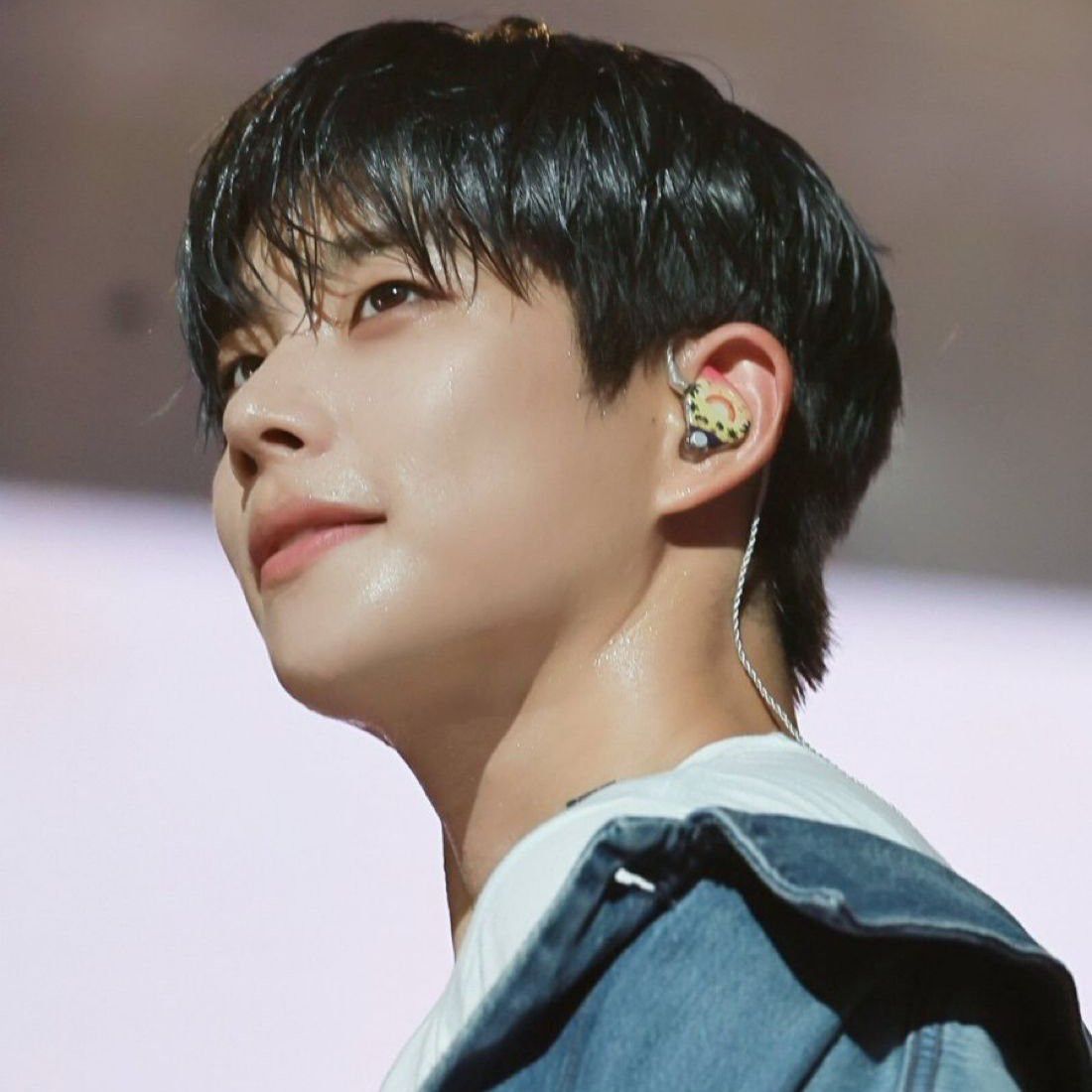 Latest photo of MJ (ASTRO)