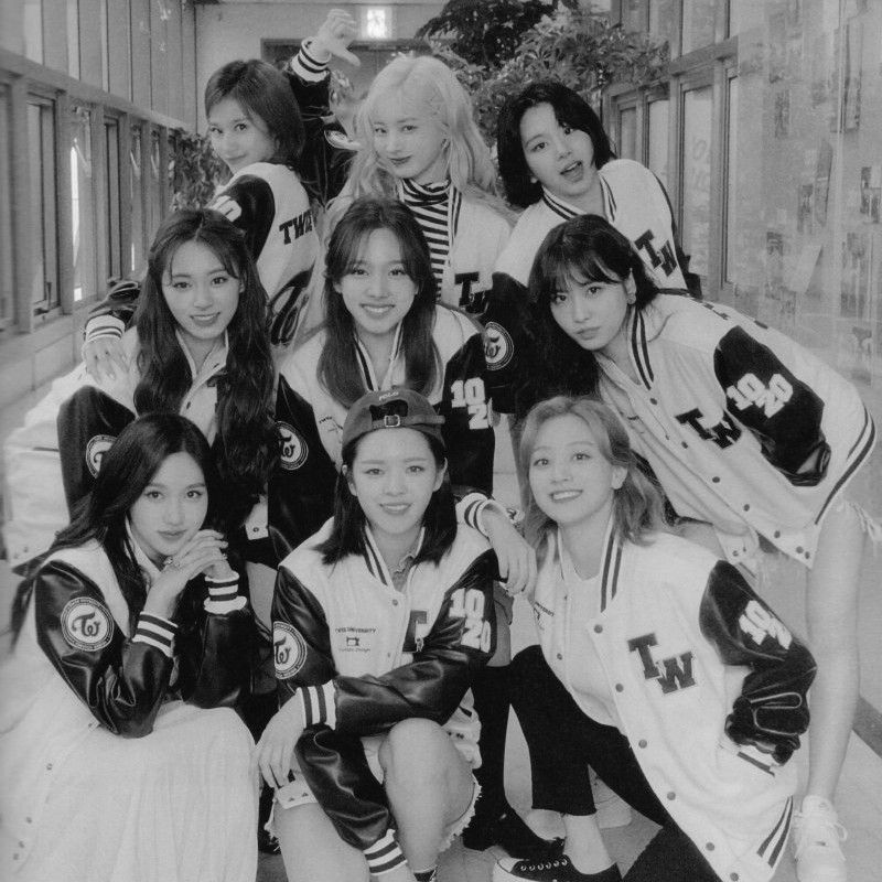 Latest photo of TWICE