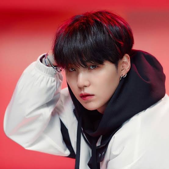 SUGA (防弹少年团)的最新活动照片