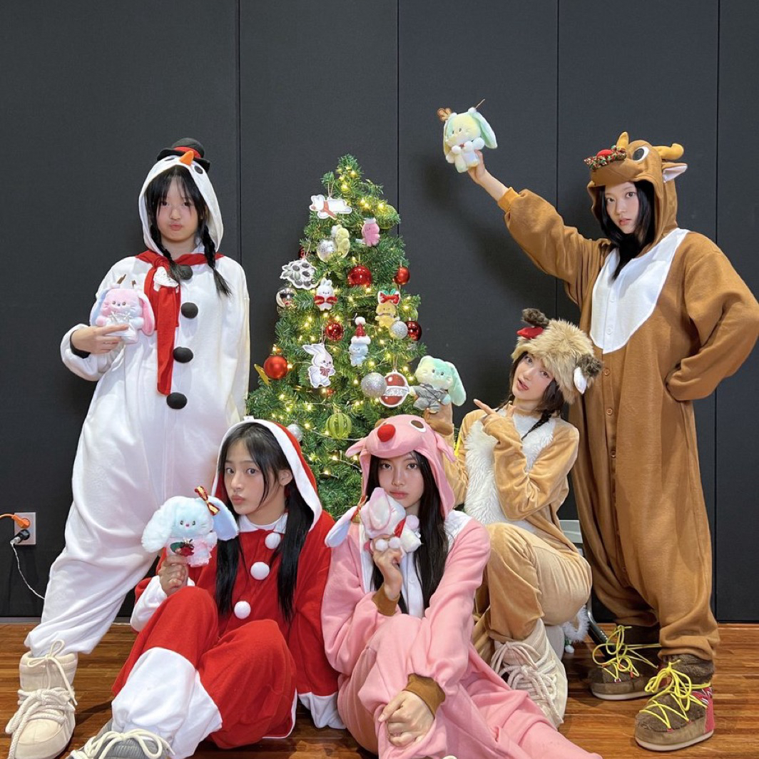 Recent activity shot of NewJeans