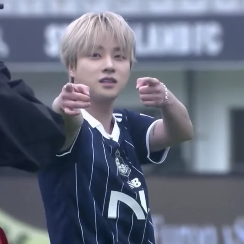 Latest photo of JAY (iKON)