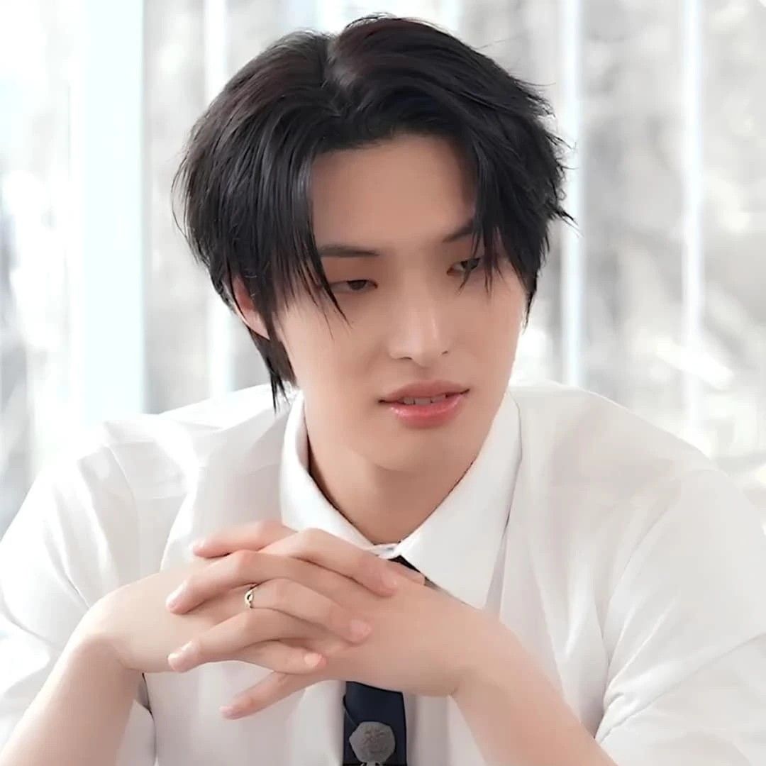 Recent activity shot of Mingi (ATEEZ)