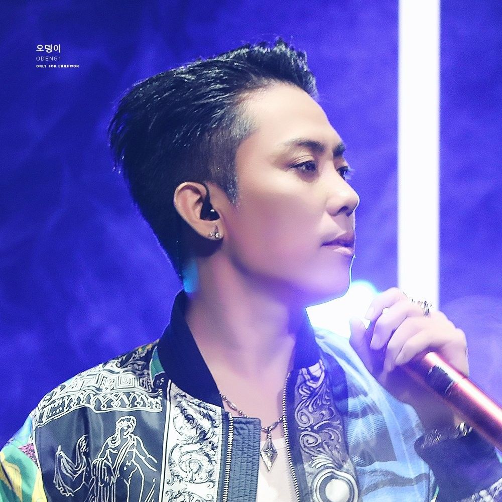 A moment captured by Eun Jiwon (SECHSKIES)'s fan