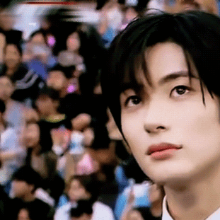 Anton (RIIZE)的最新活動照片