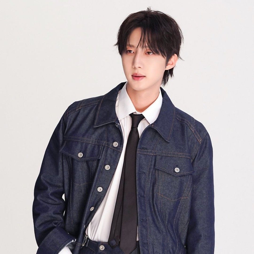 Behind-the-scenes cut of Hui (PENTAGON)