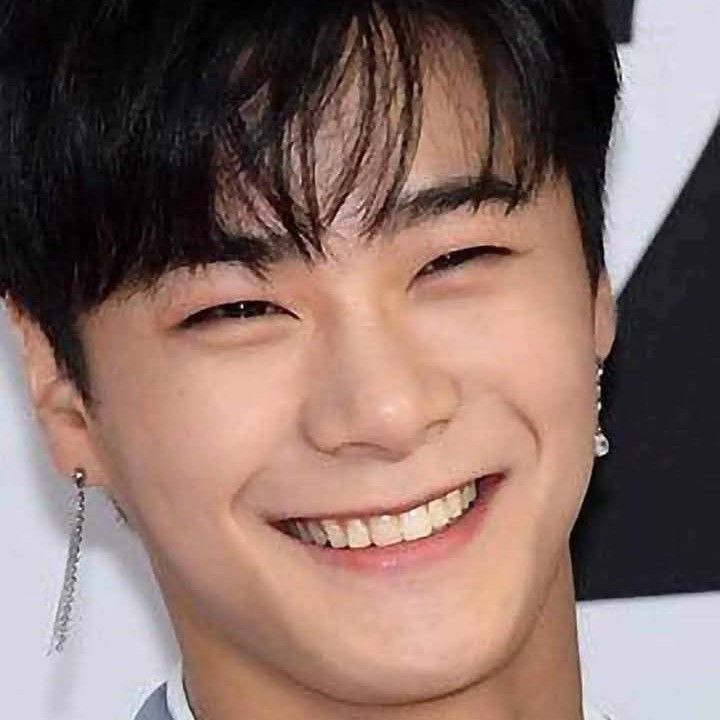 Behind-the-scenes cut of Moonbin (ASTRO)