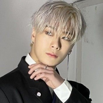 A moment captured by Moonbin (ASTRO)'s fan