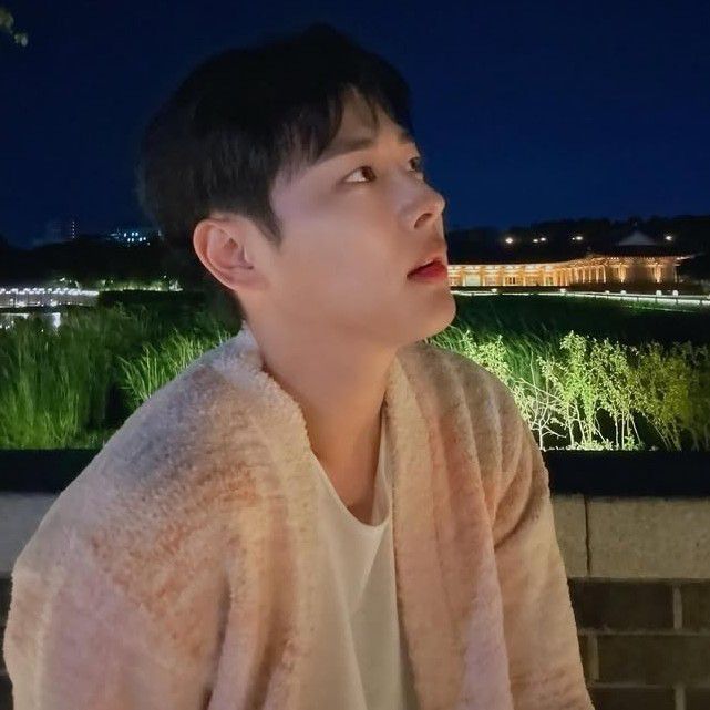 Latest photo of Choi Byungchan