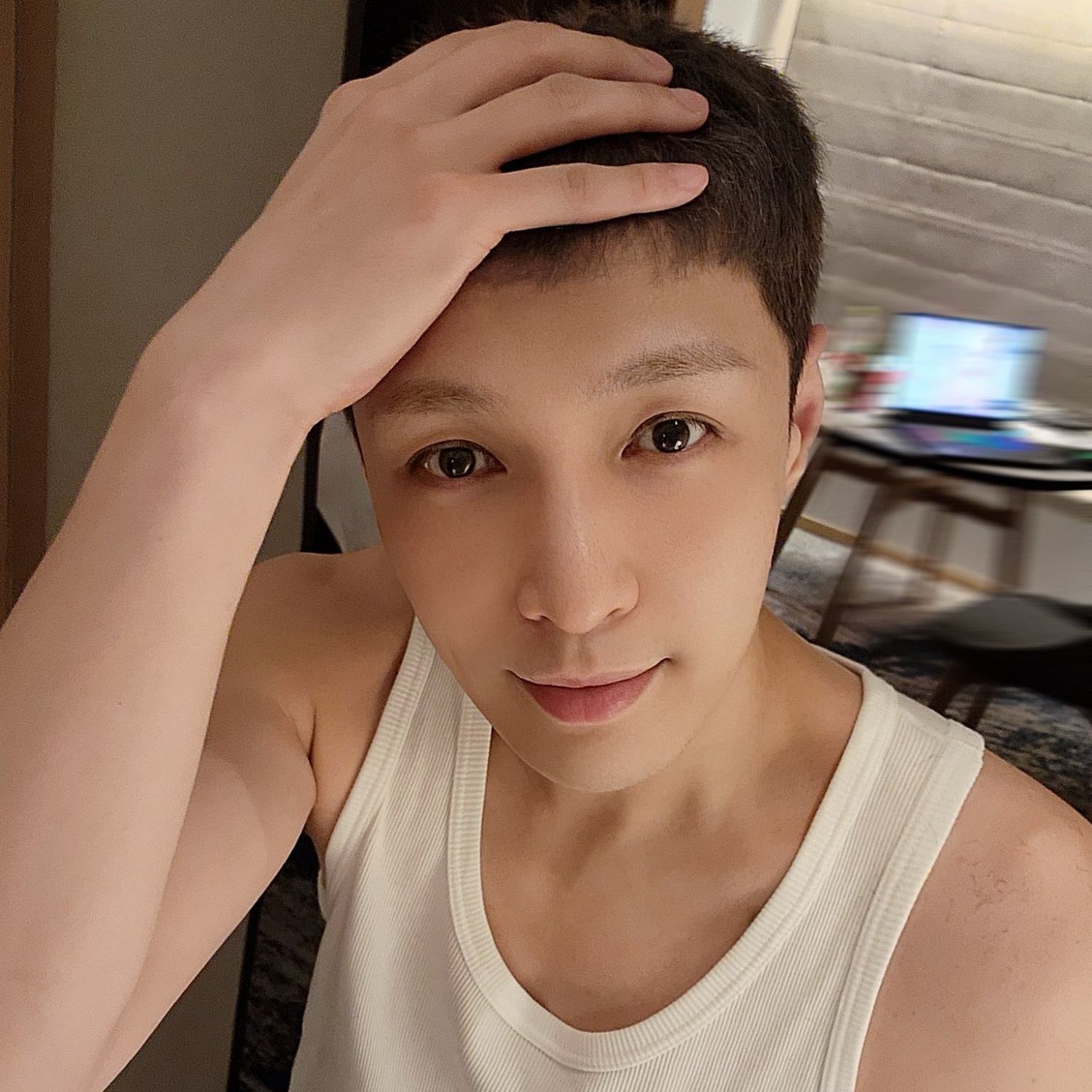 Recent activity shot of Lay (EXO)