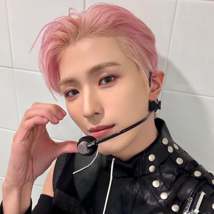 龙熙 (CIX)粉丝拍下的瞬间