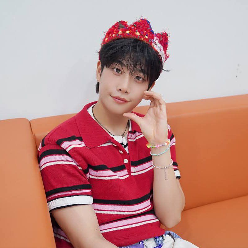 Latest photo of MJ (ASTRO)