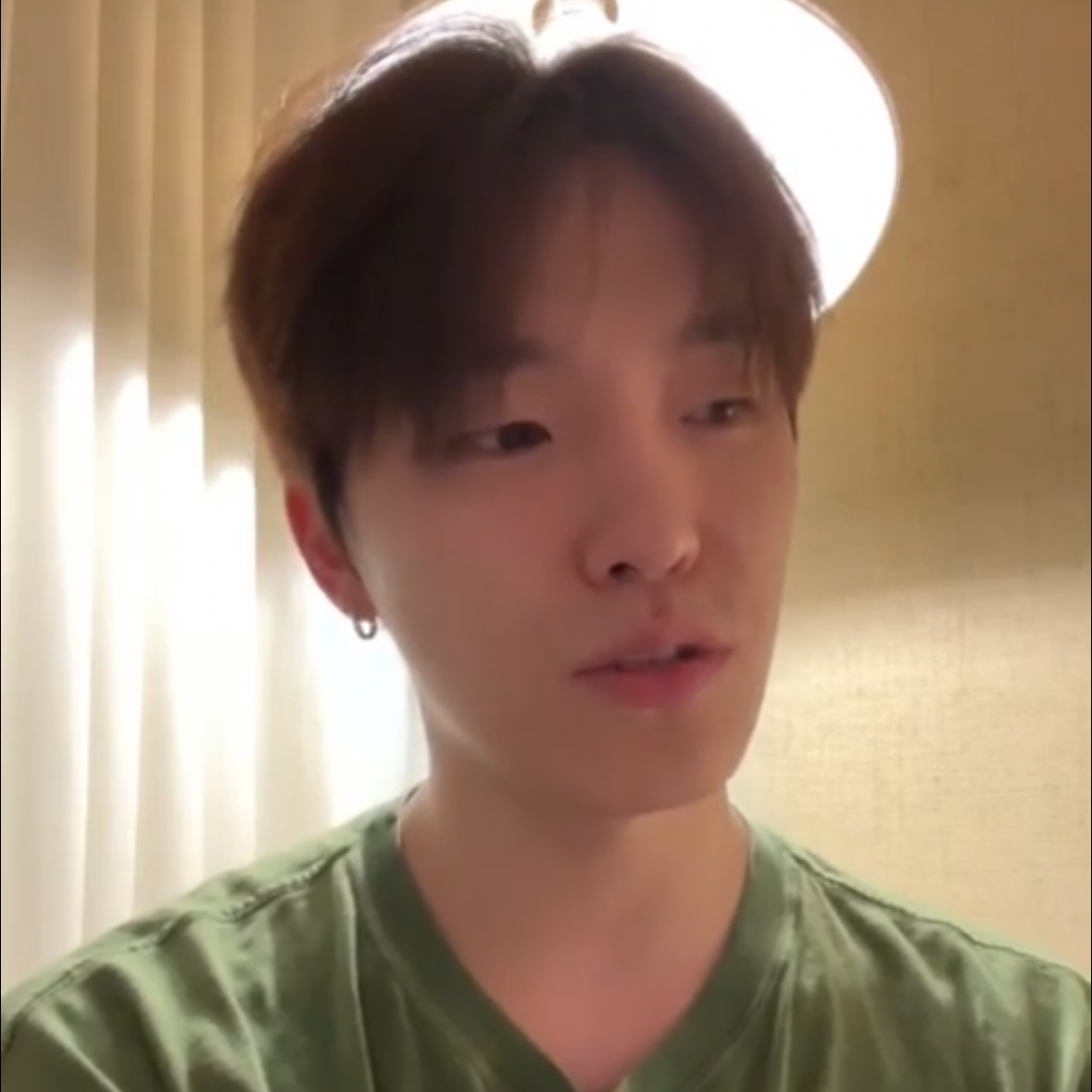 A moment captured by Dino (SEVENTEEN)'s fan