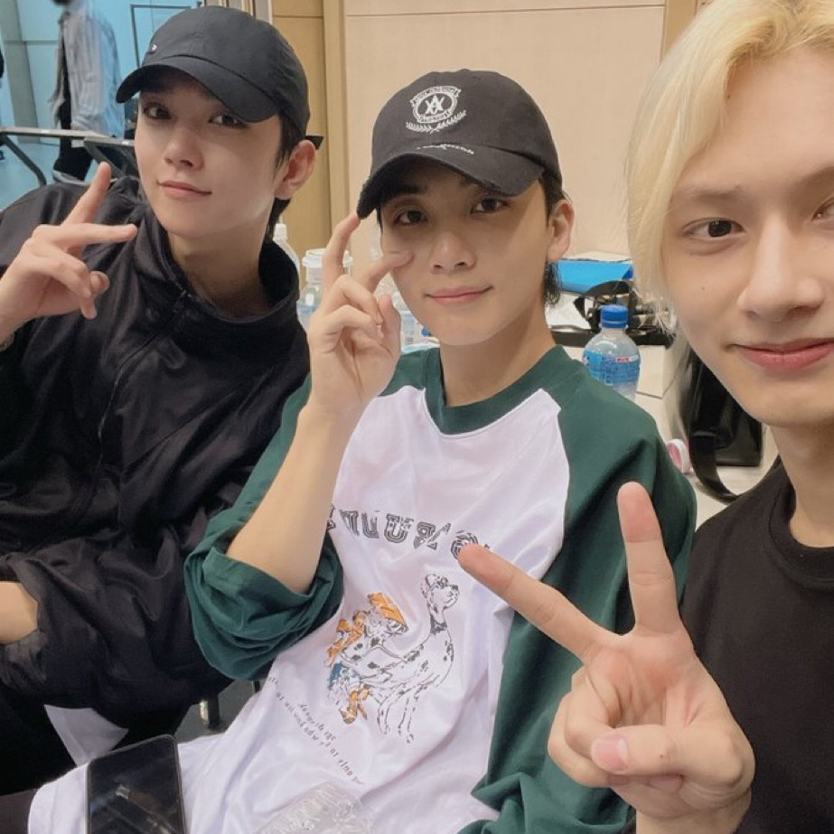 Latest photo of Jeonghan (SEVENTEEN)