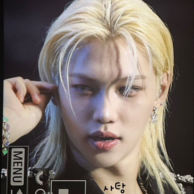 Behind-the-scenes cut of Felix (Stray Kids)
