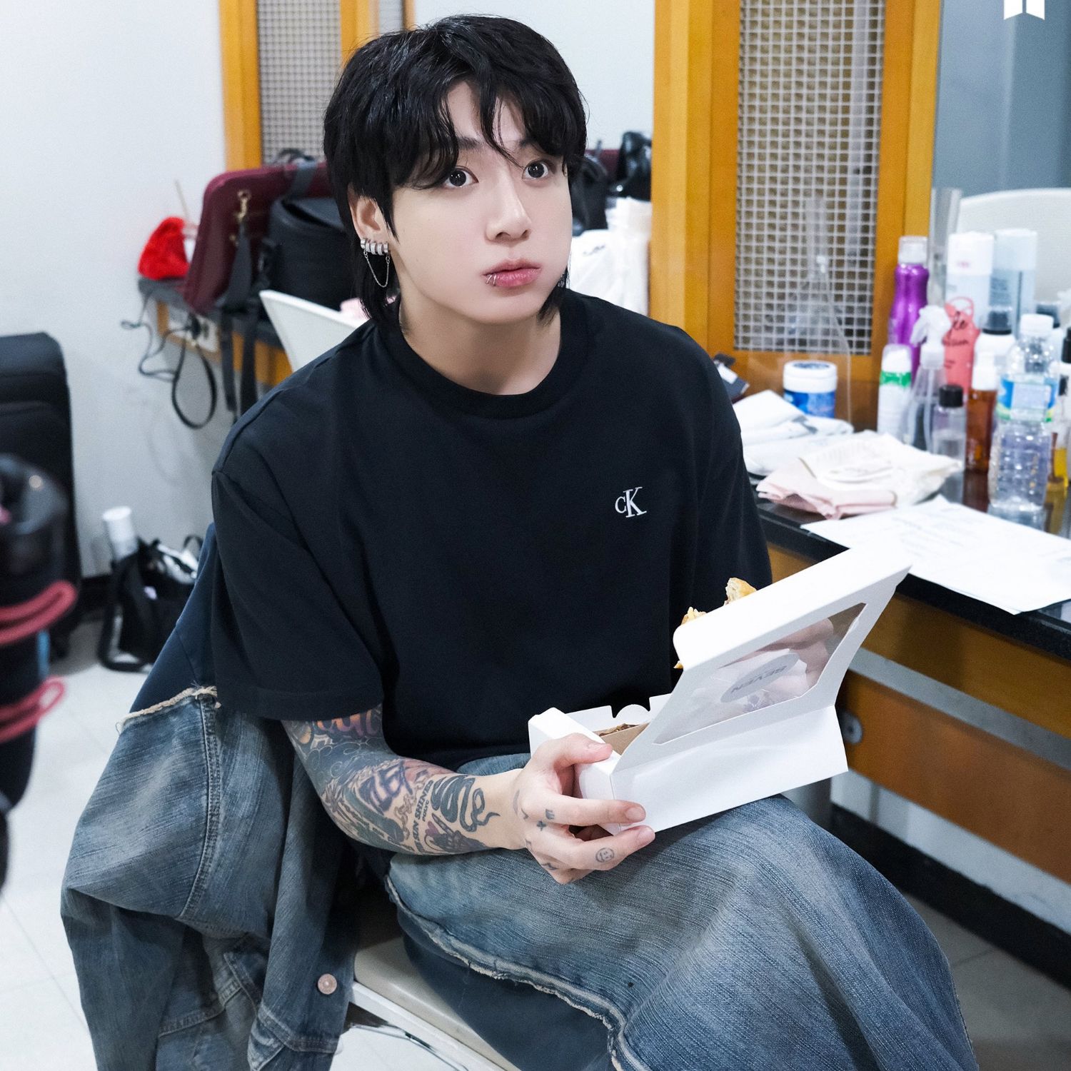 A moment captured by Jungkook (BTS)'s fan
