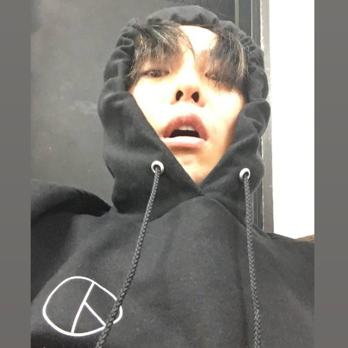 Recent activity shot of G-DRAGON (BIGBANG)