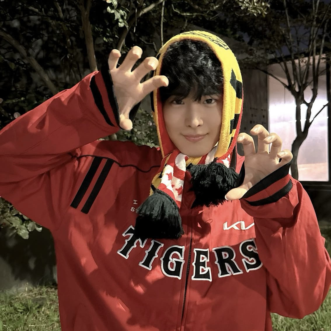 Latest photo of Choi Byungchan