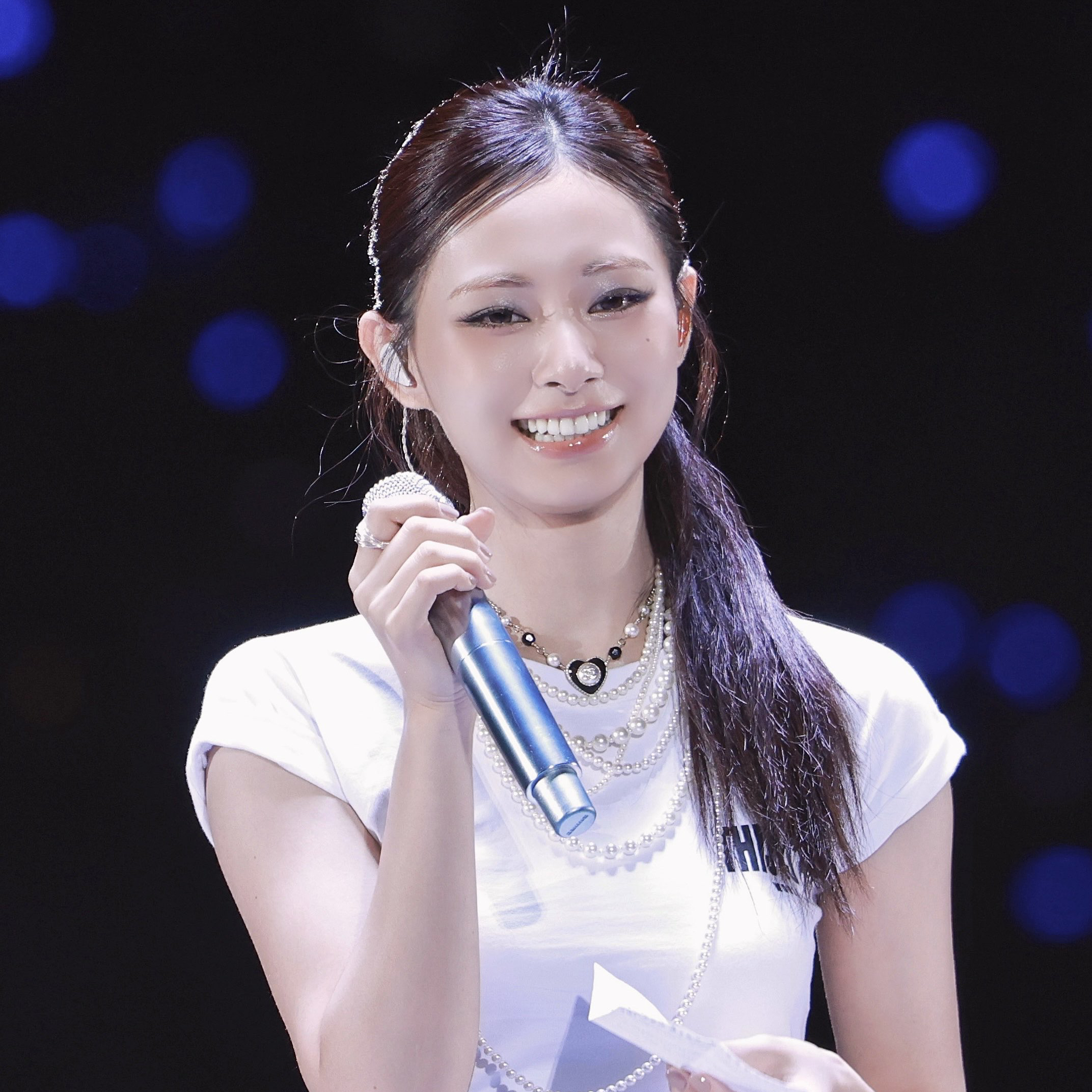 Behind-the-scenes cut of Tzuyu (TWICE)