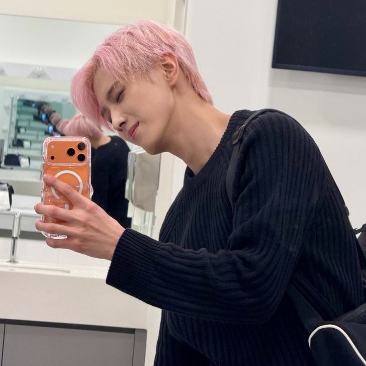 A moment captured by Yonghee (CIX)'s fan